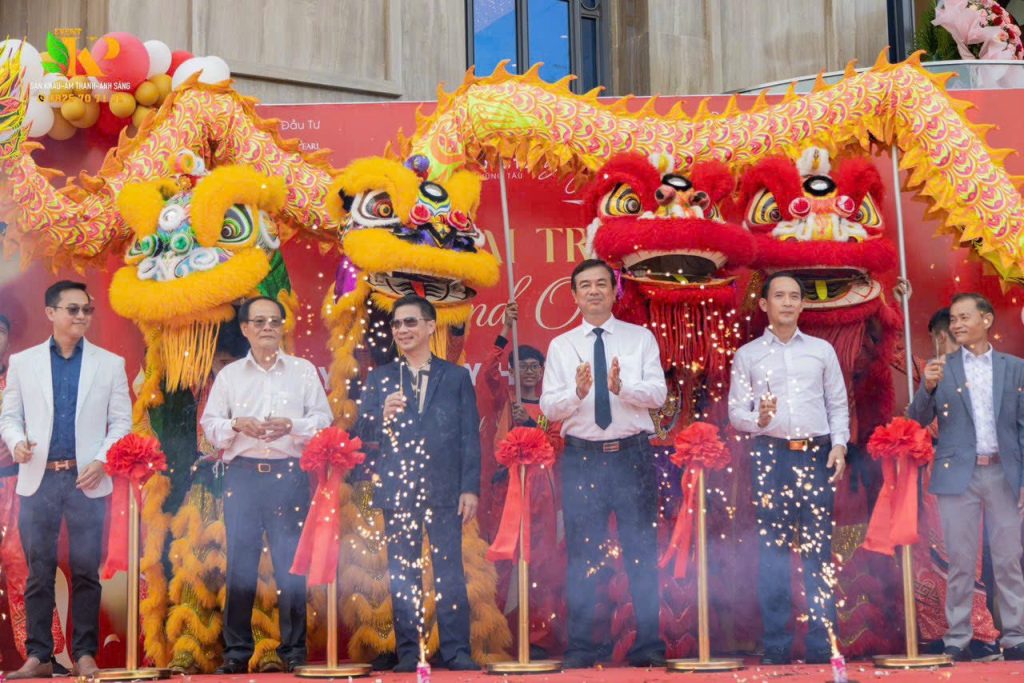 Tổ Chức Khai Trương Vũng Tàu